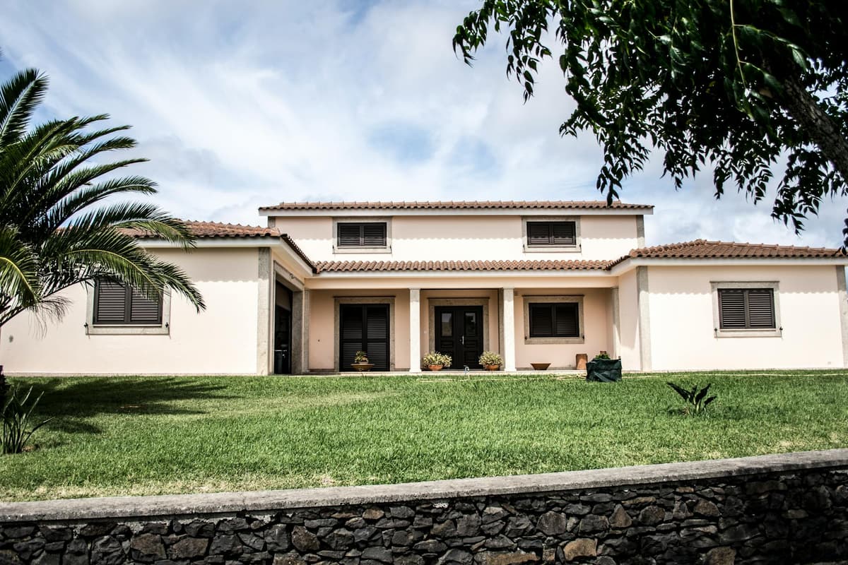 Garage Door Installation in Pembroke Park